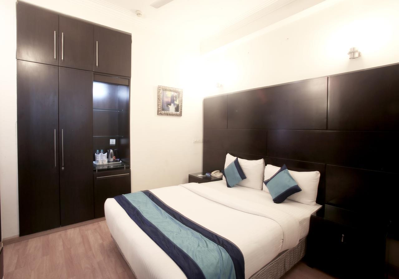 Hotel Mint Casa New Delhi Exterior photo